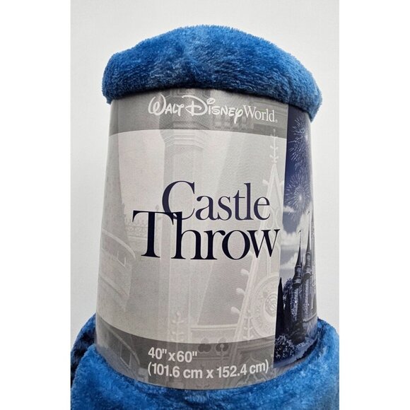 New - Walt Disney World Cinderella Castle Throw Blanket, 40" x 60" - Picture 4 of 8